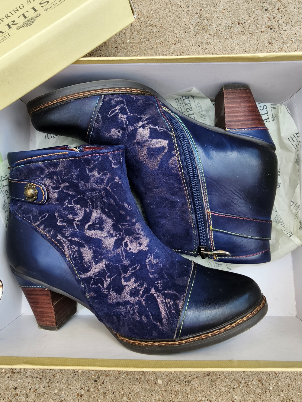 Spring Step L'Artiste Navy Floral-Texture Suede Ankle Booties EU 37